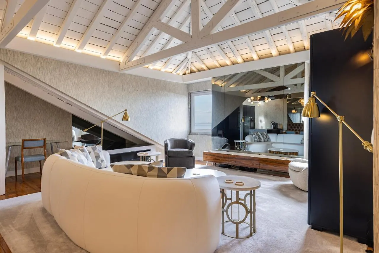 Luxury Duplex W/ River View By Lovelystay Lisbon