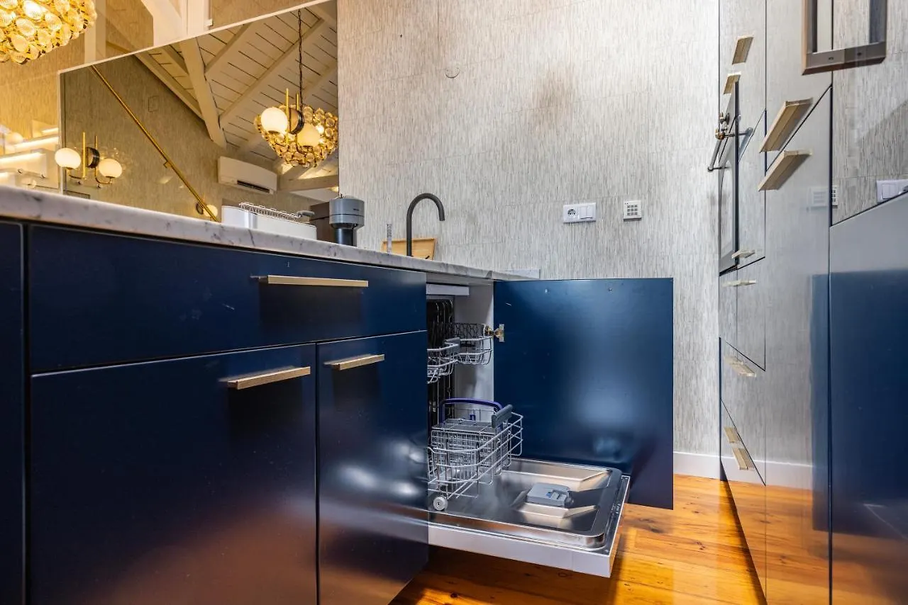 Luxury Duplex W/ River View By Lovelystay Lisbon Portugal