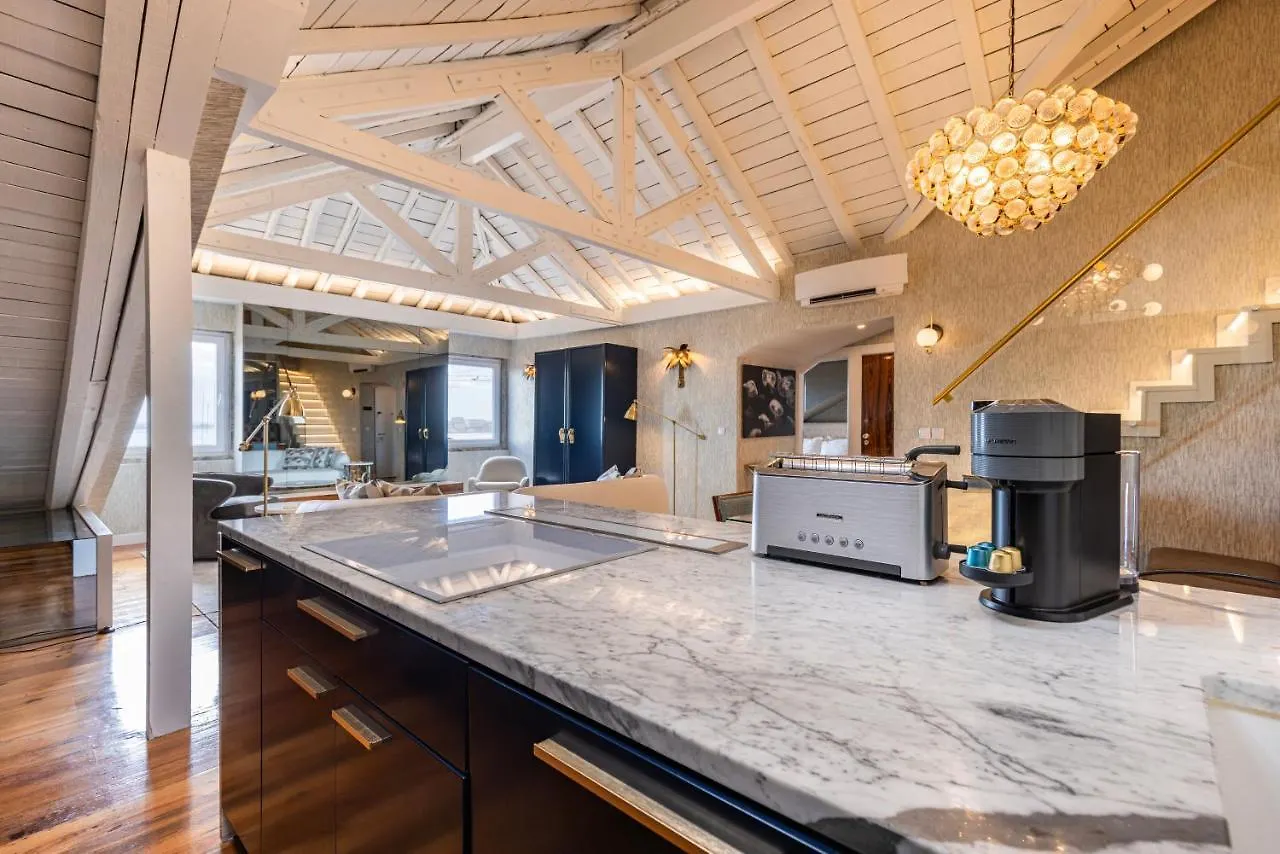 Luxury Duplex W/ River View By Lovelystay Lisbon