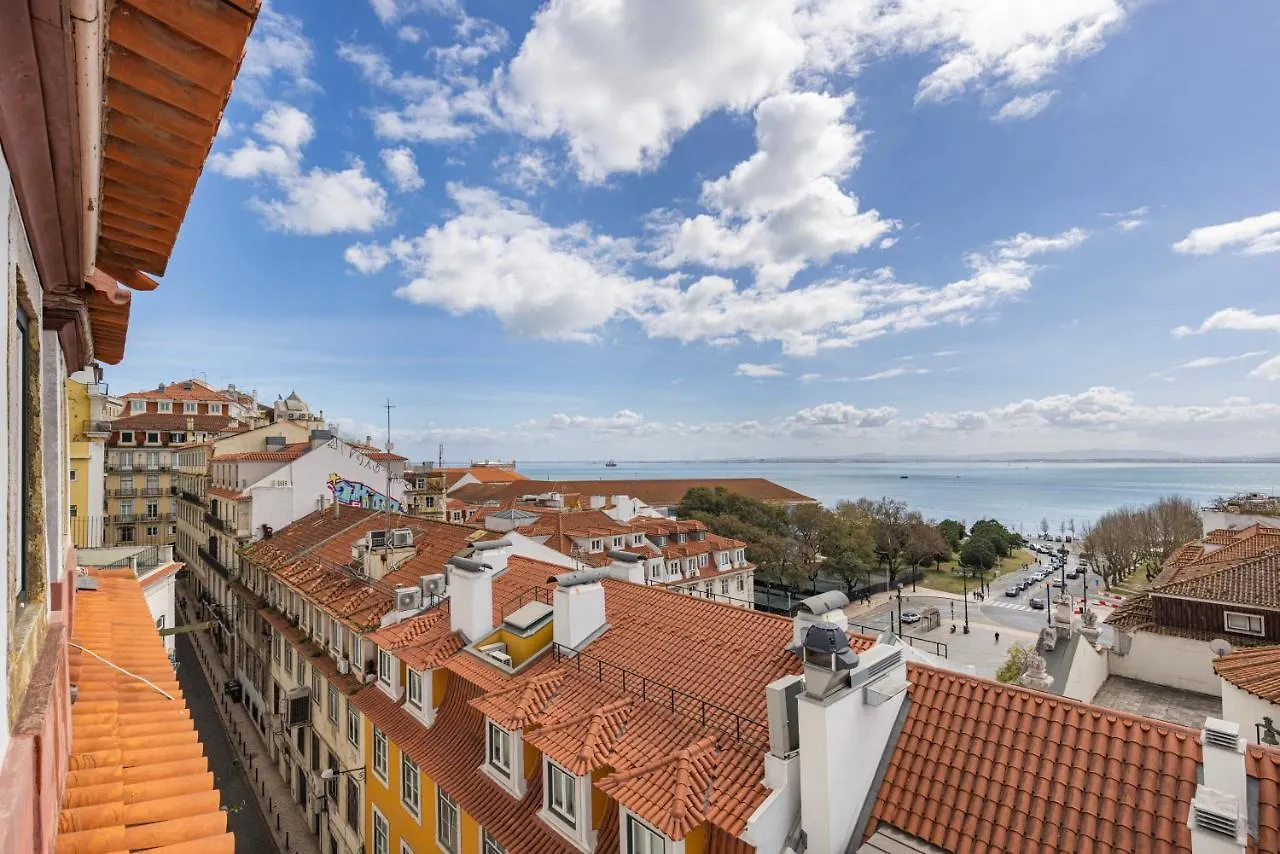 Luxury Duplex W/ River View By Lovelystay Lisbon